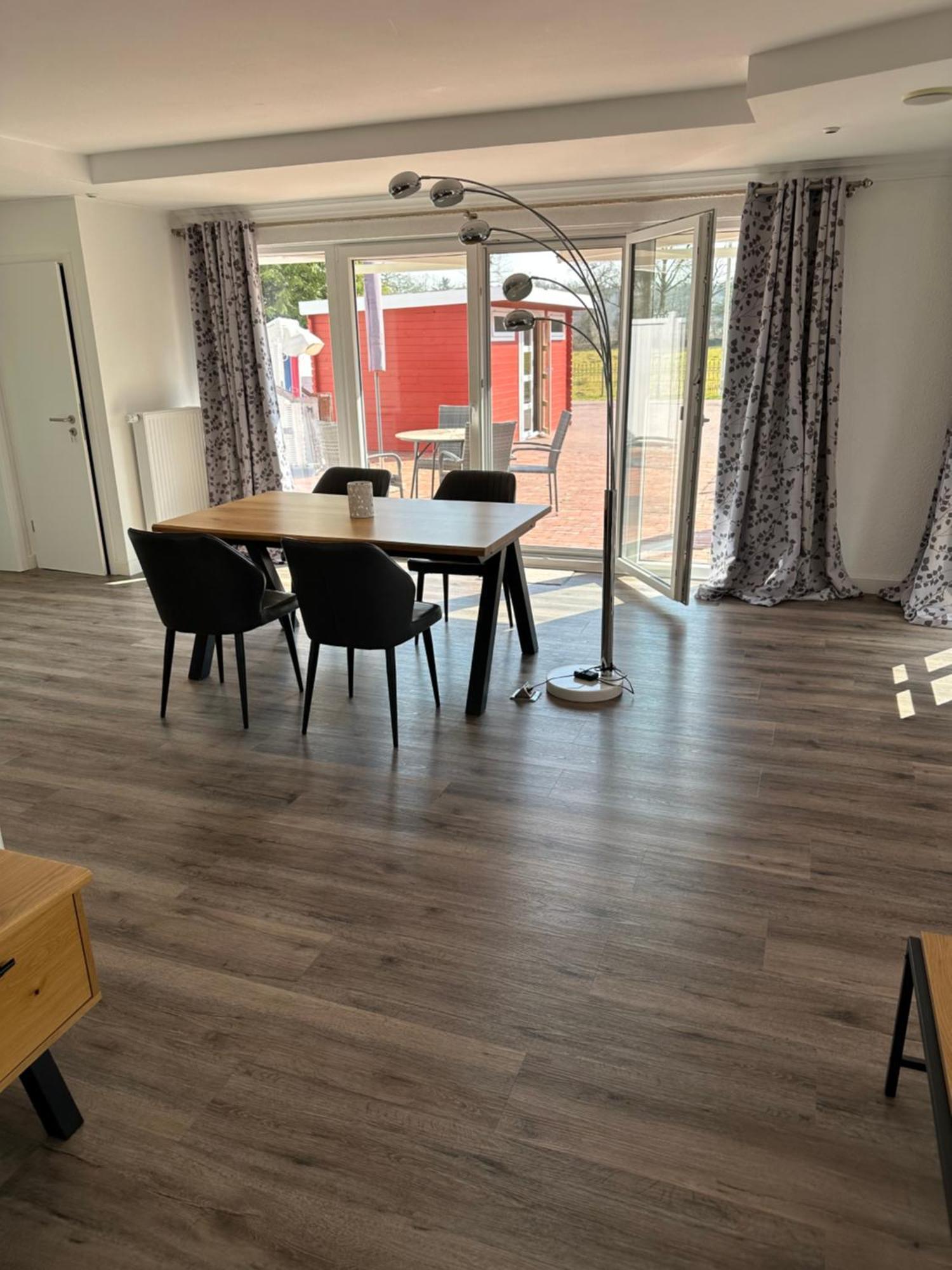 Ferienwohnung Christine Jever Bagian luar foto